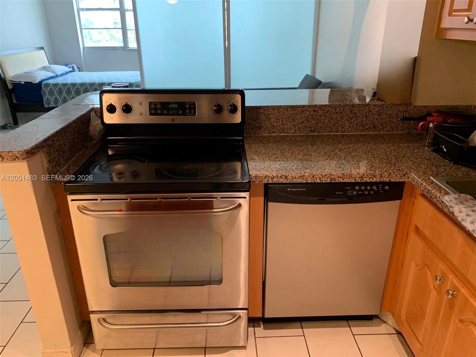 905 Brickell Bay Dr # 1523, Miami FL 33131 photo 4