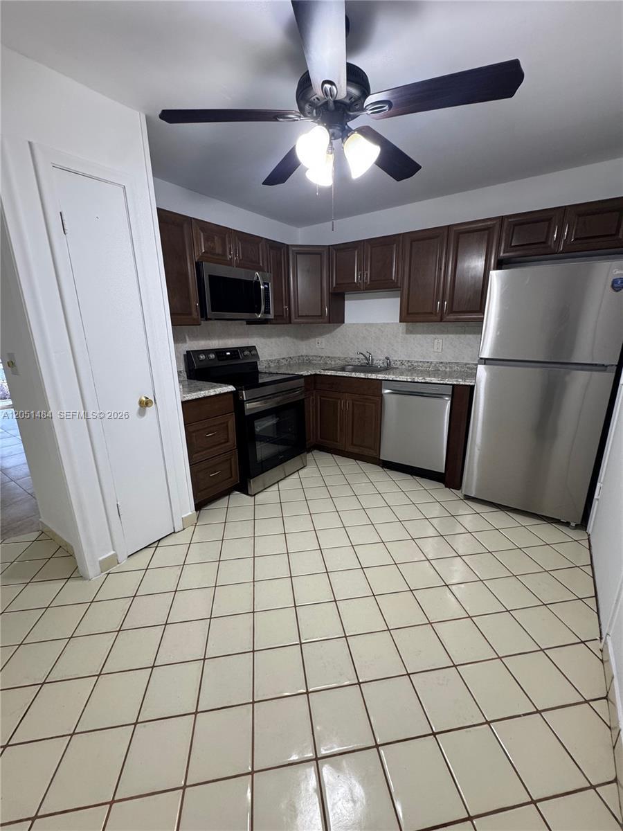 2061 NW 47th Ter # 111, Lauderhill FL 33313 photo 2