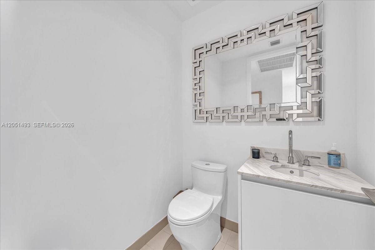 2831 S Bayshore Dr # 501, Miami FL 33133 photo 3