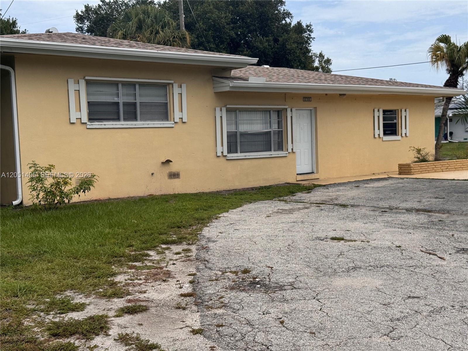 1701 Sunrise Blvd, Fort Pierce FL 34950