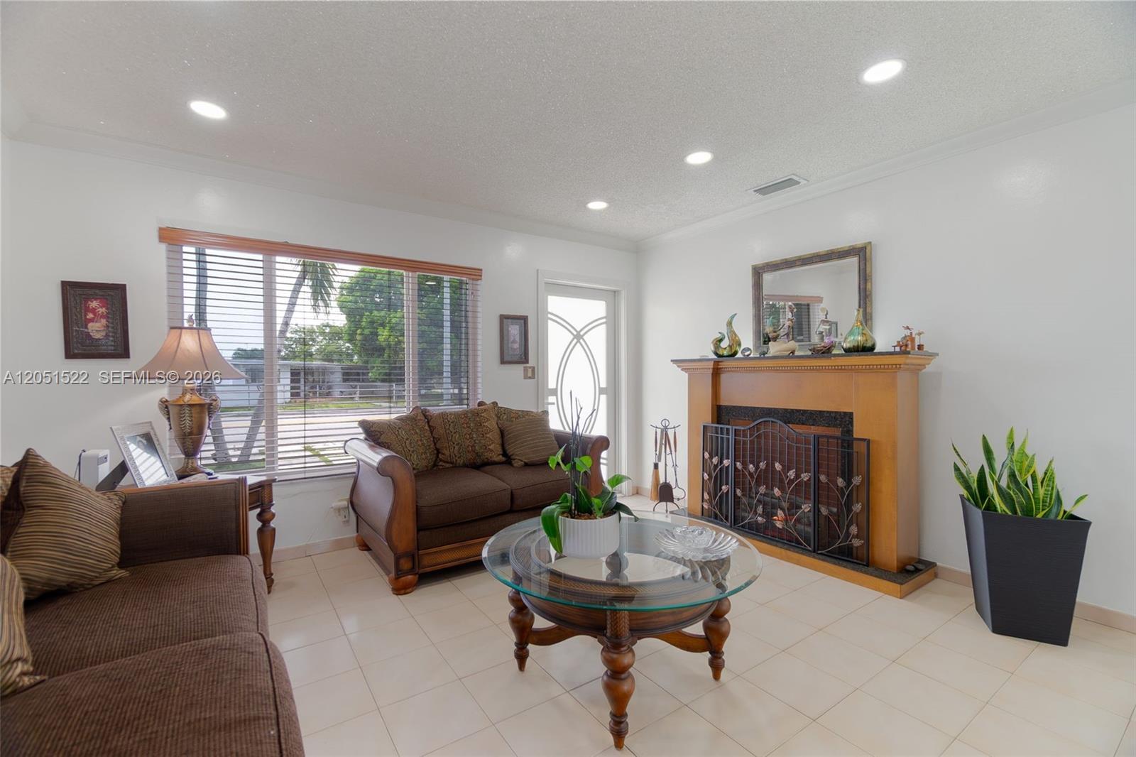 6320 E 4th Ave, Hialeah FL 33013 photo 5