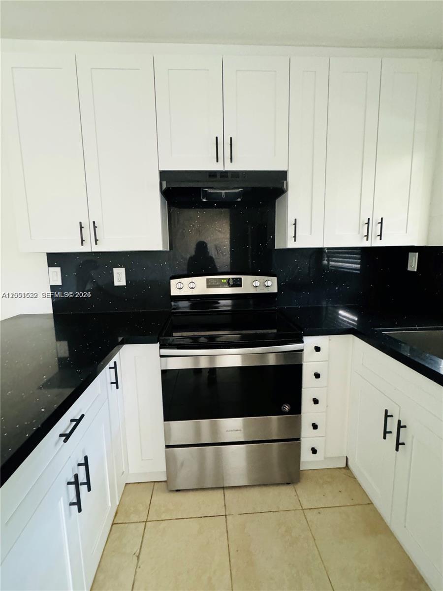 1755 NE 116th Rd # 17, North Miami FL 33181 photo 2