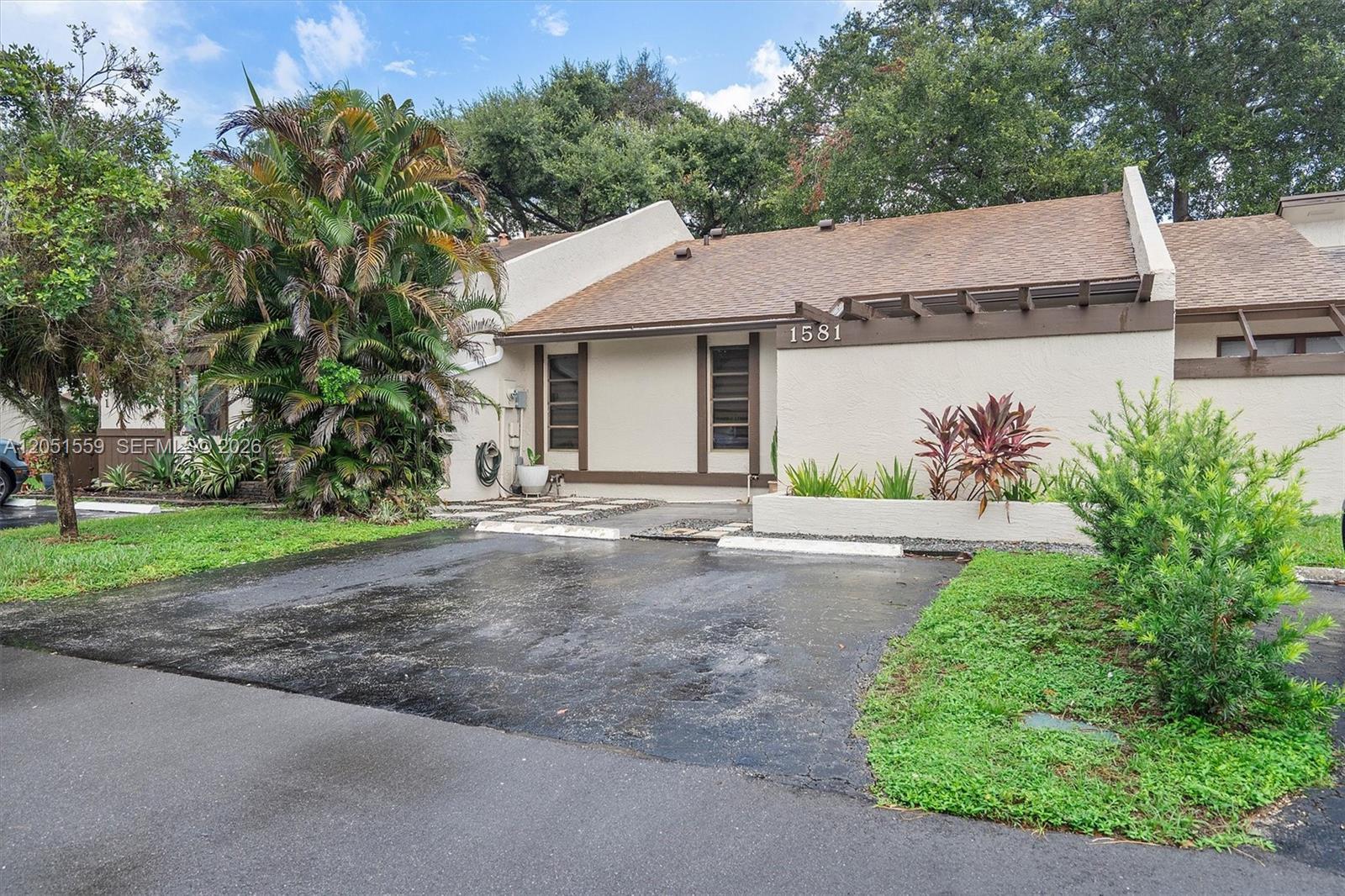 1581 NW 98th Way # 1581, Pembroke Pines FL 33024 photo 5