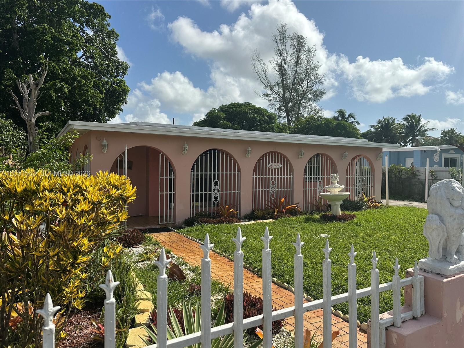 455 NW 133rd St, North Miami FL 33168