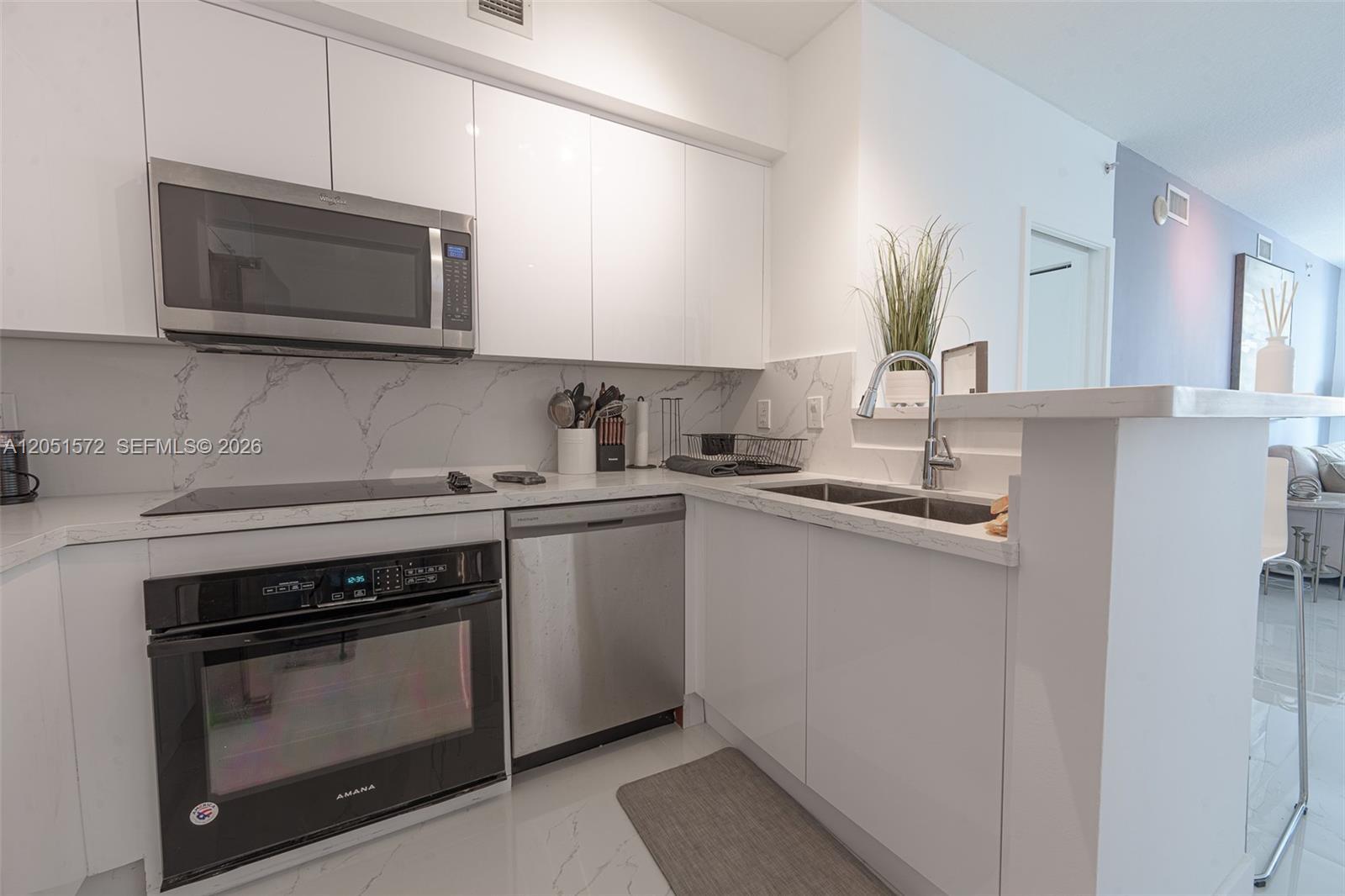 335 S Biscayne Blvd # 1600, Miami FL 33131 photo 5