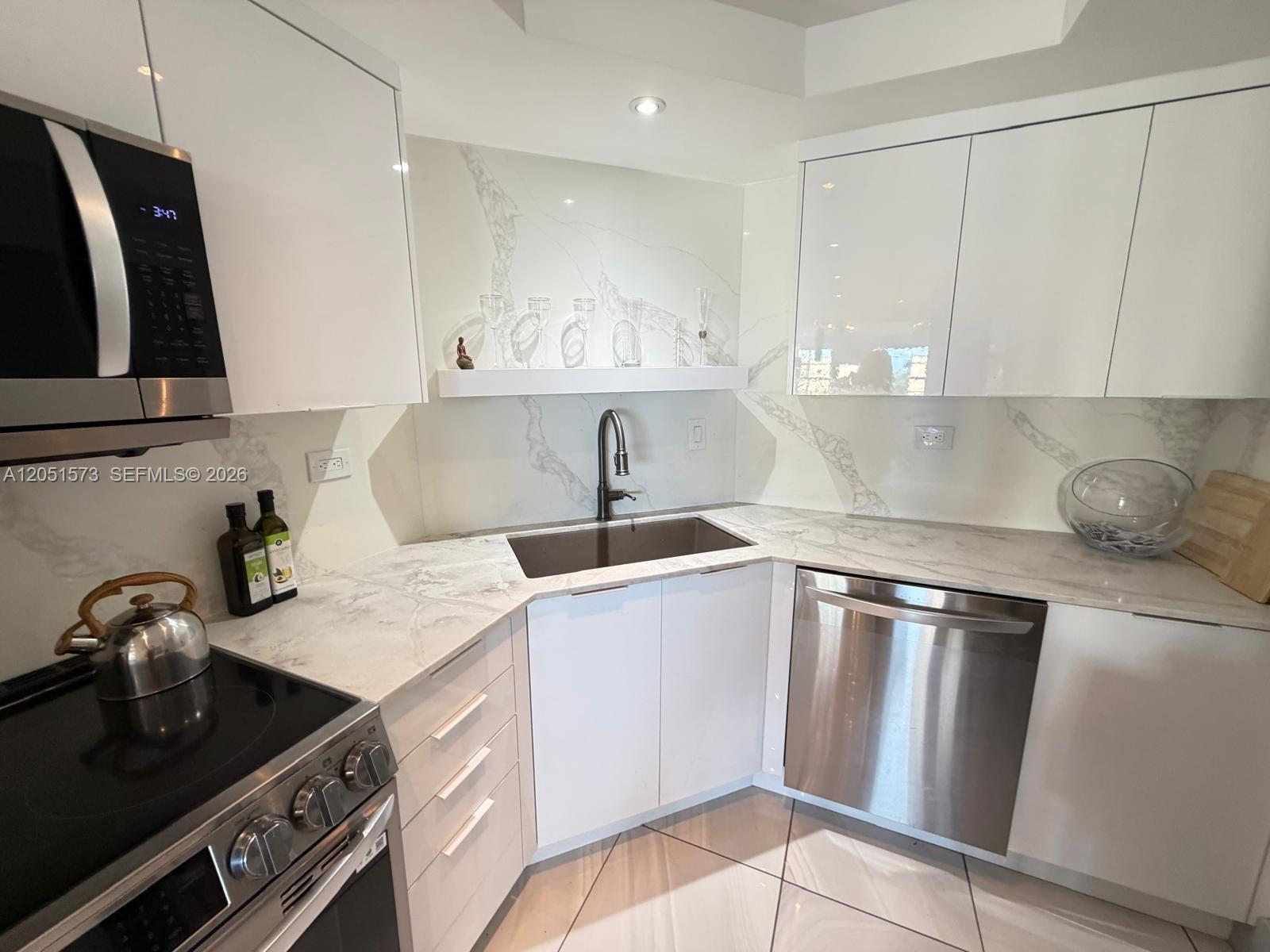 3111 N Ocean Dr # 401, Hollywood FL 33019 photo 4