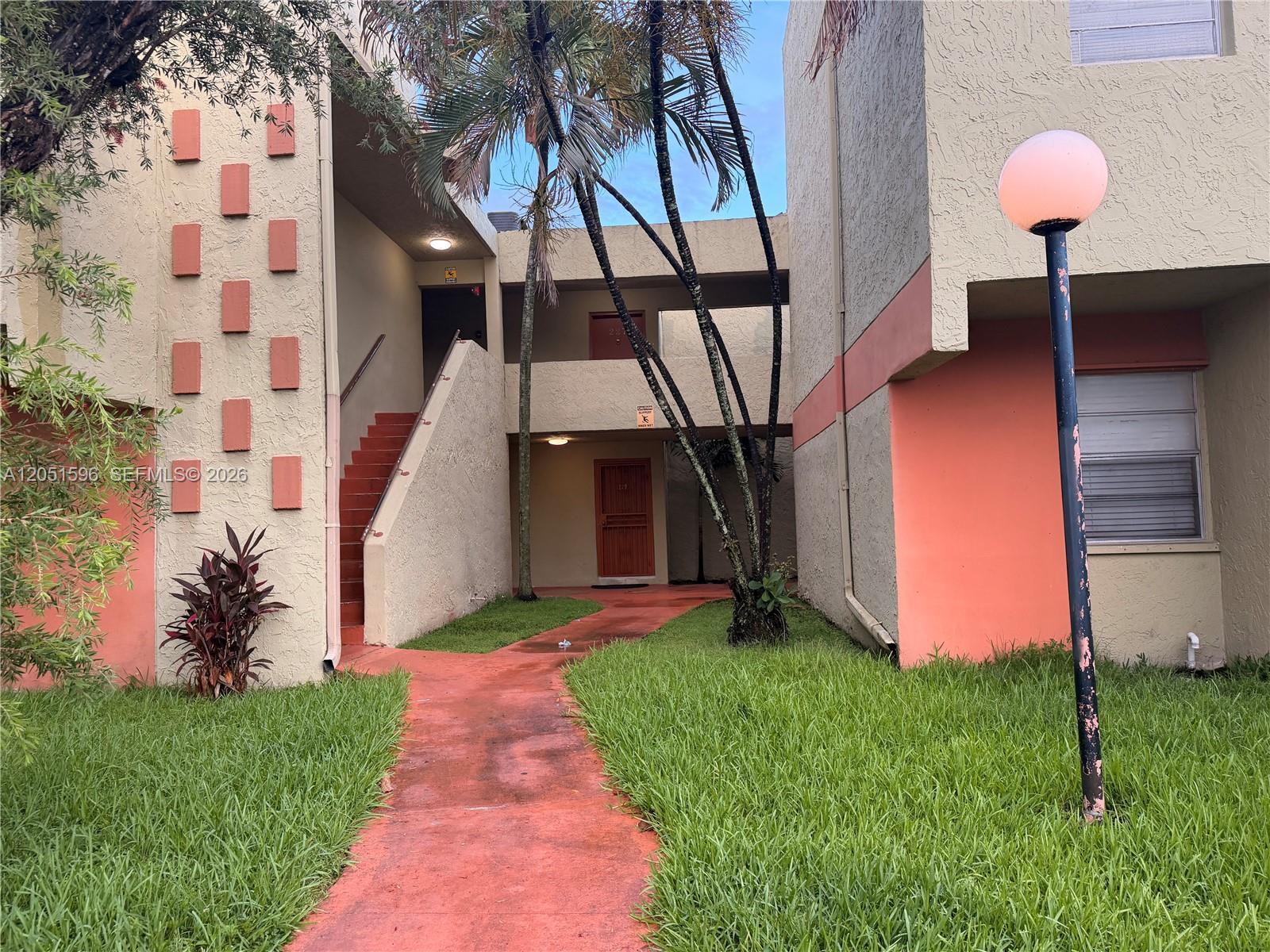 9390 W Flagler St # 225C, Miami FL 33174
