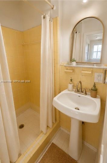 1919 SW 2nd St # B, Miami FL 33135 photo 4