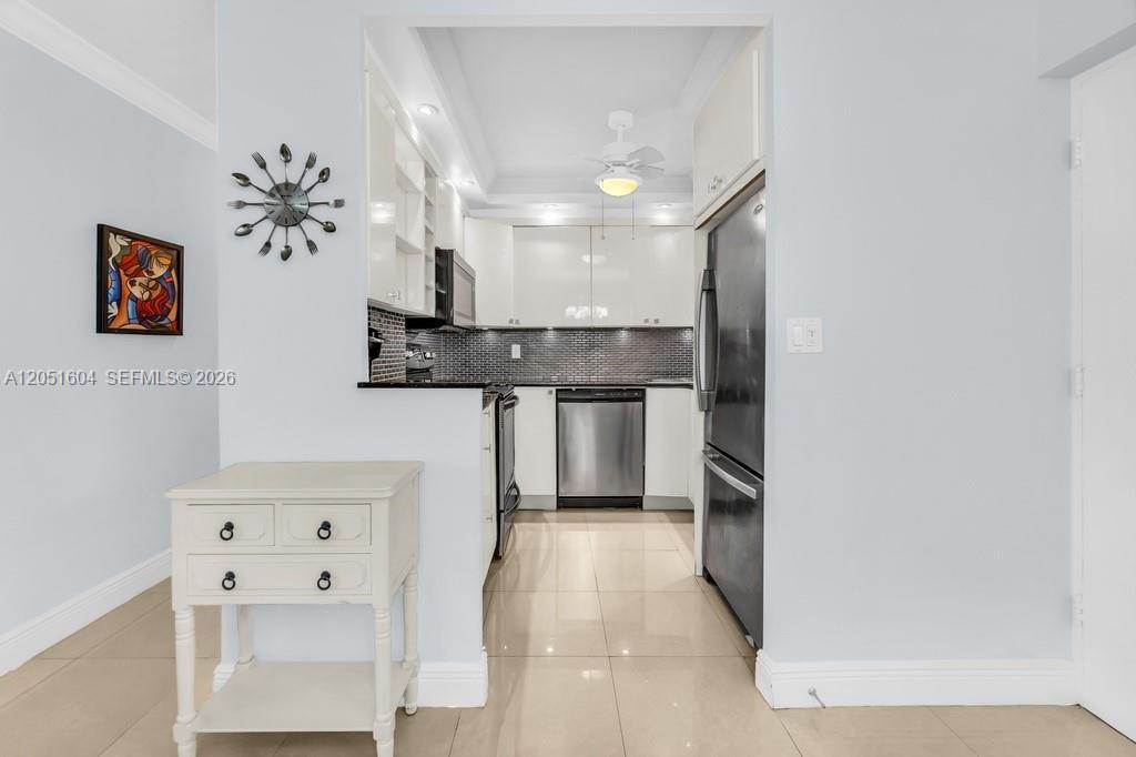 220 Kings Point Dr # 314, Sunny Isles Beach FL 33160 photo 3