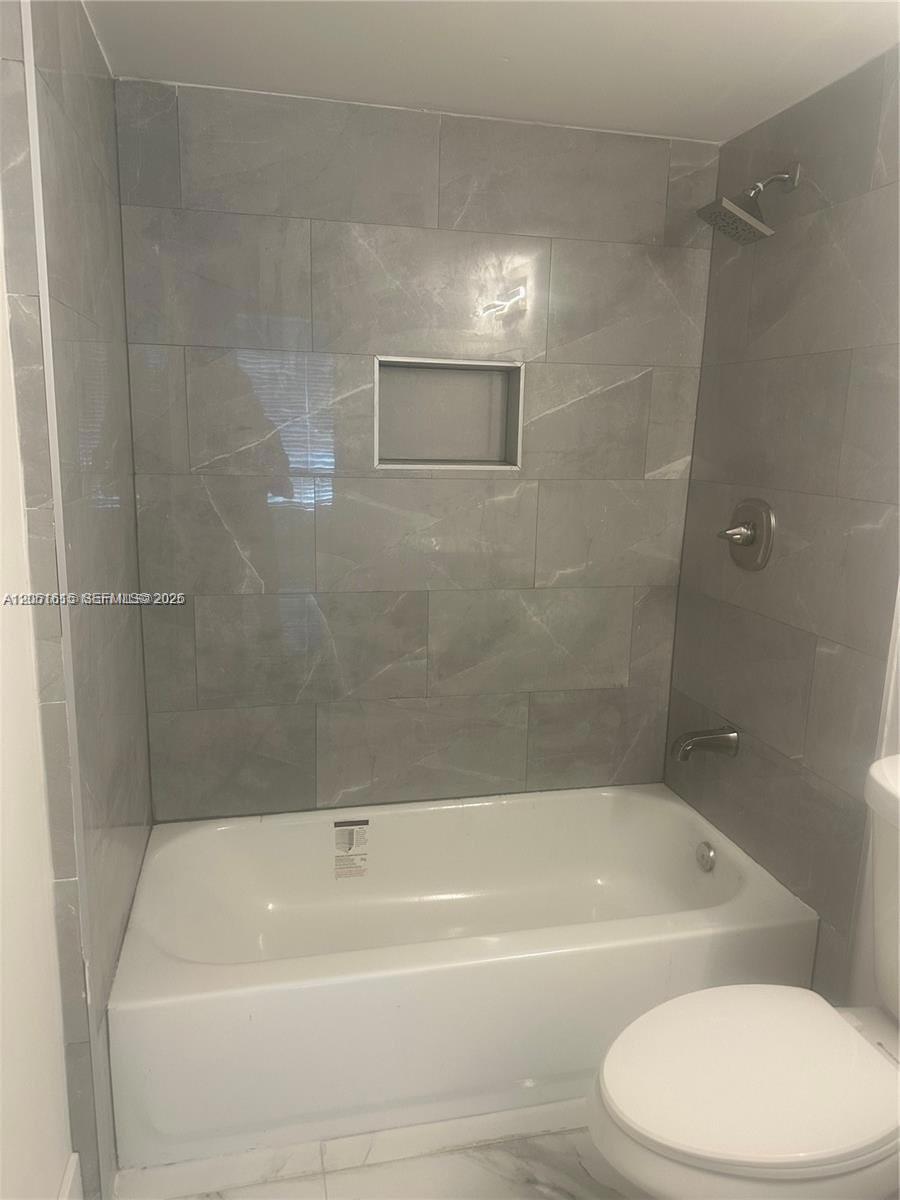 4166 Inverrary Dr # 210, Lauderhill FL 33319 photo 3