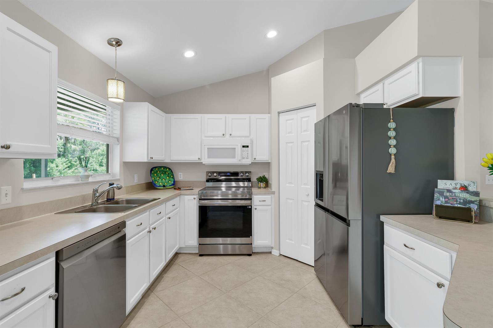 2735 47th Avenue, Vero Beach FL 32966 photo 5