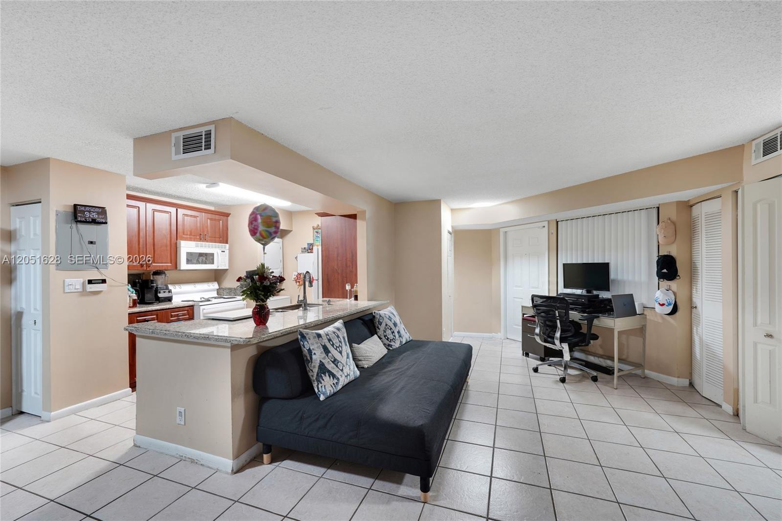 301 SW 86th Ave # 101, Pembroke Pines FL 33025 photo 5