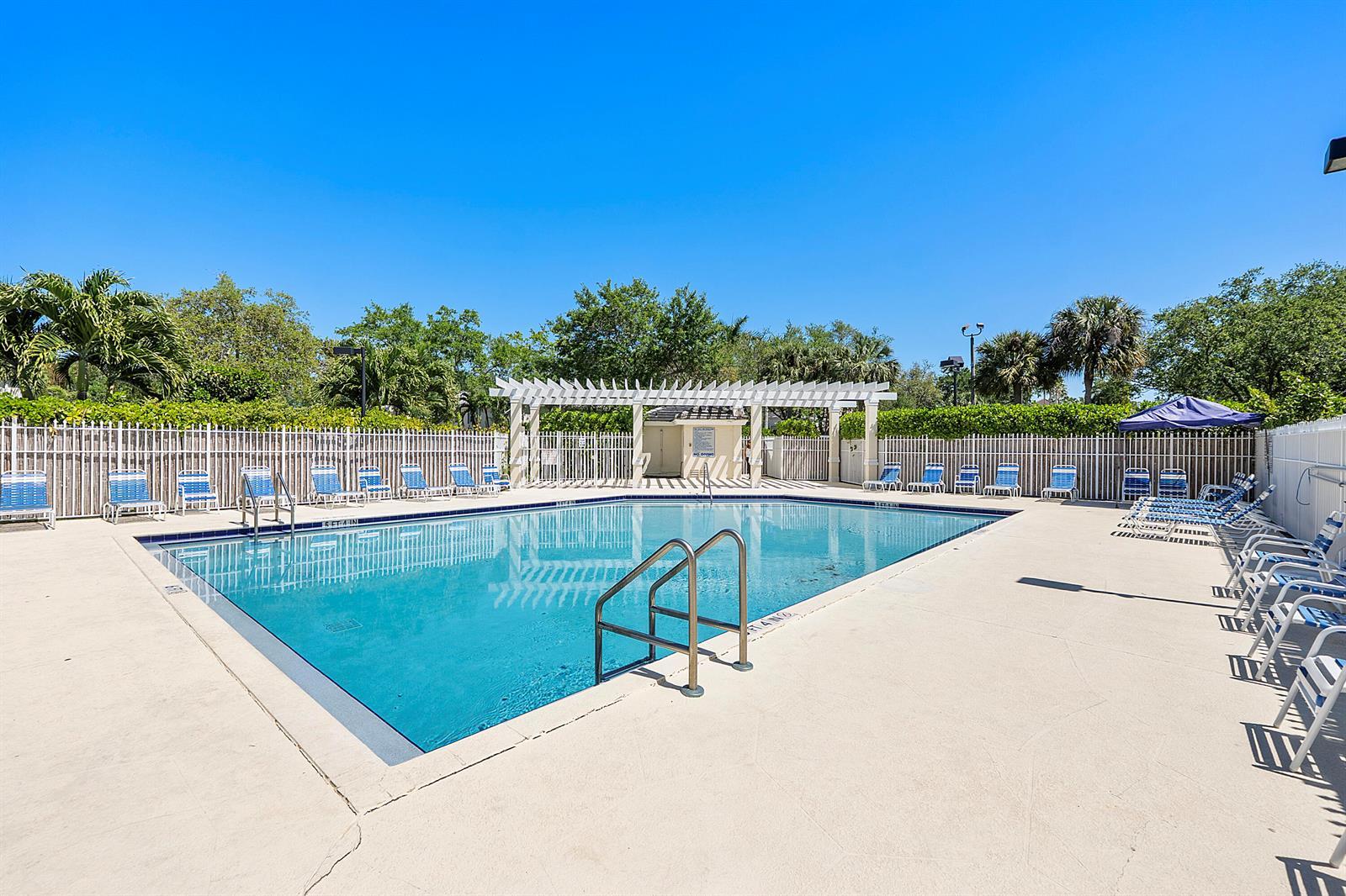 9905 NW 57th Manor, Coral Springs FL 33076 photo 4