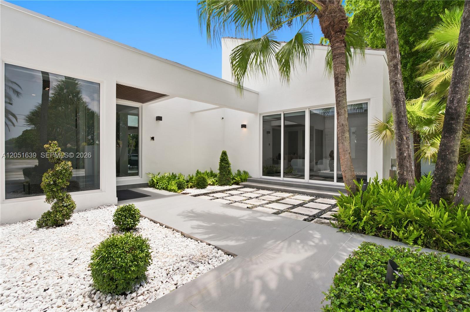 10420 SW 64th St, Miami FL 33173