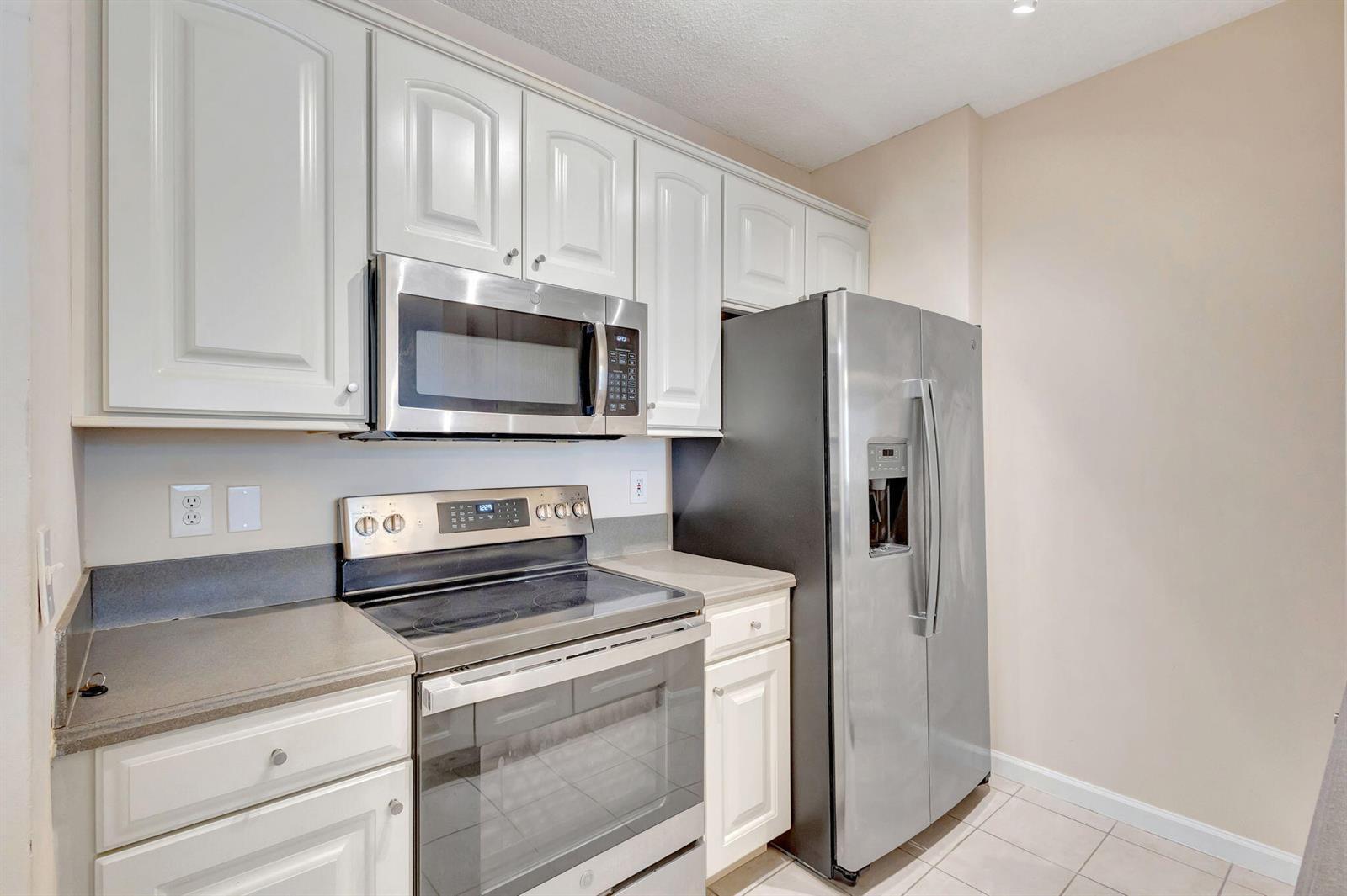 780 S Sapodilla Avenue # 203, West Palm Beach FL 33401 photo 5