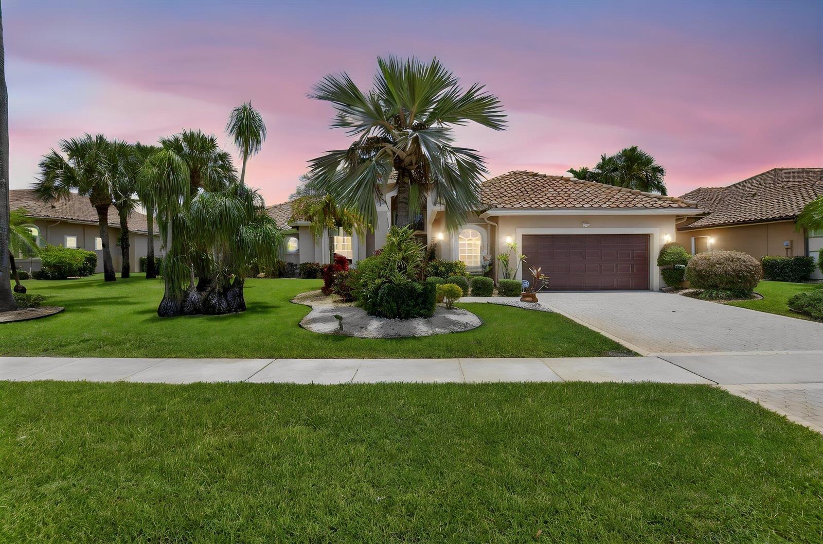 8064 Desmond Drive, Boynton Beach FL 33472 photo 4