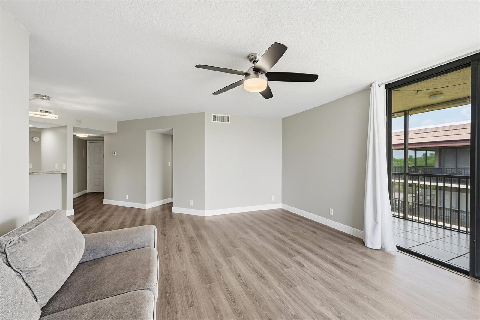 10401 W Broward Boulevard # 401, Plantation FL 33324 photo 4