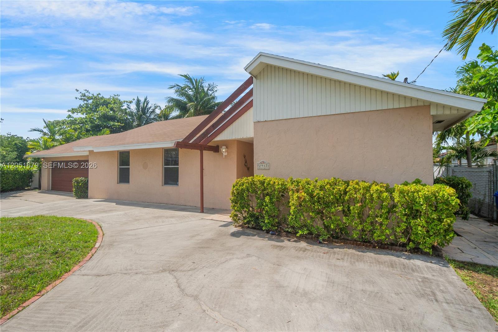 2917 Mckinley St, Hollywood FL 33020 photo 4