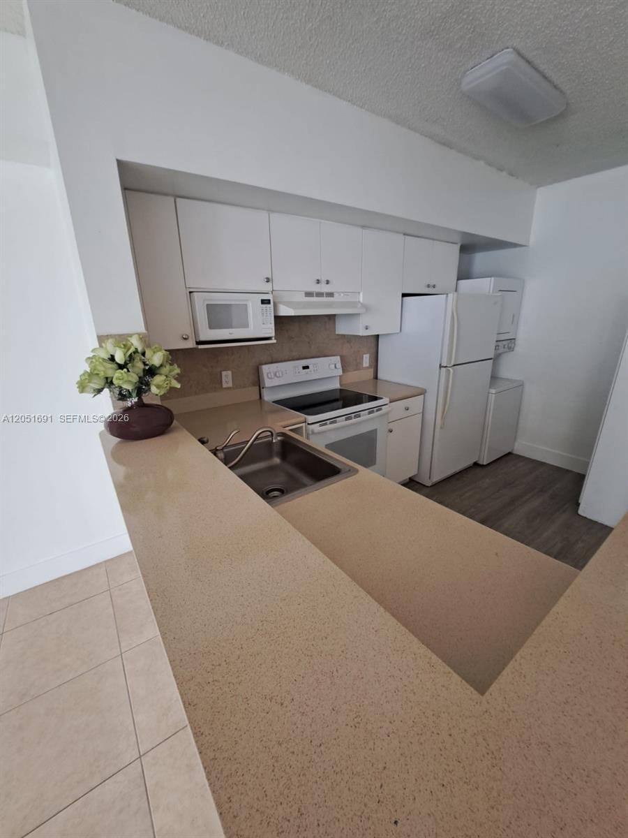 5085 NW 7th St # 810, Miami FL 33126 photo 2
