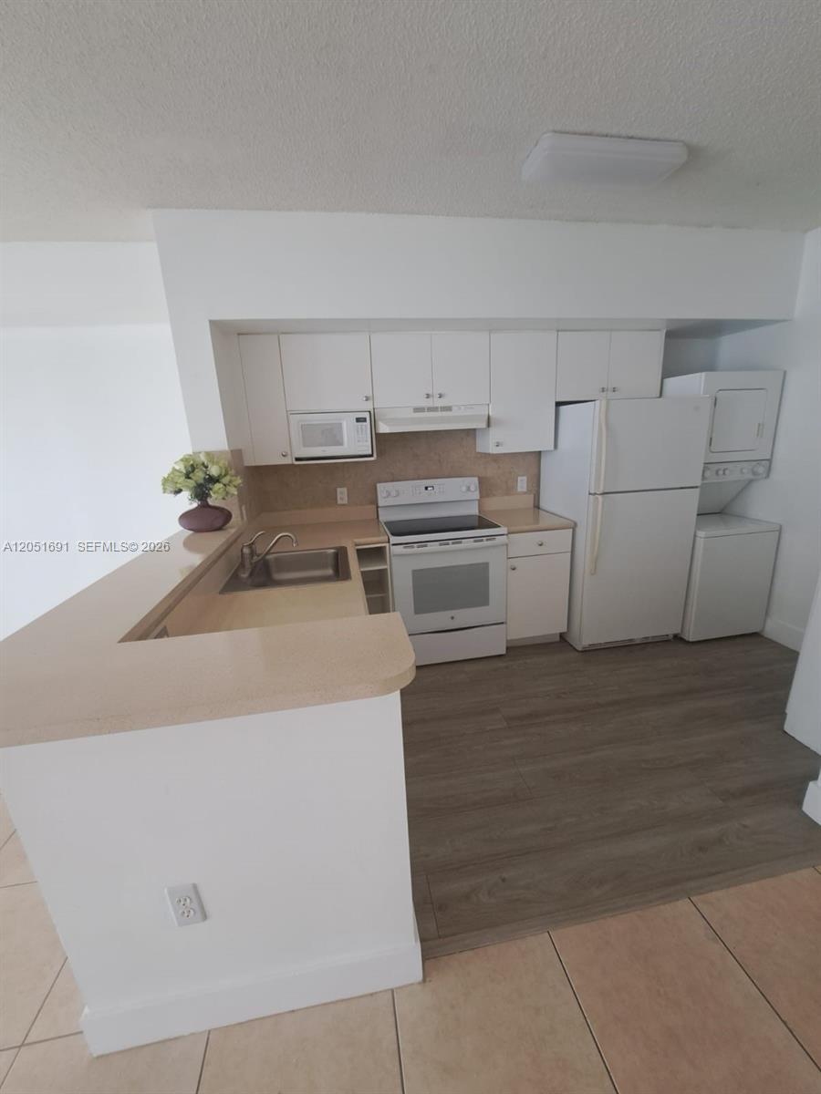 5085 NW 7th St # 810, Miami FL 33126 photo 3