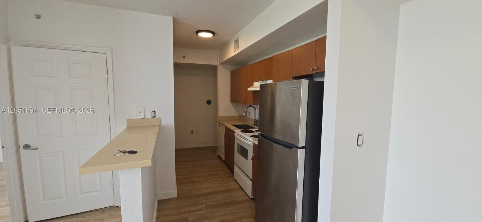 120 SW 8th Ave # 706, Miami FL 33130 photo 3