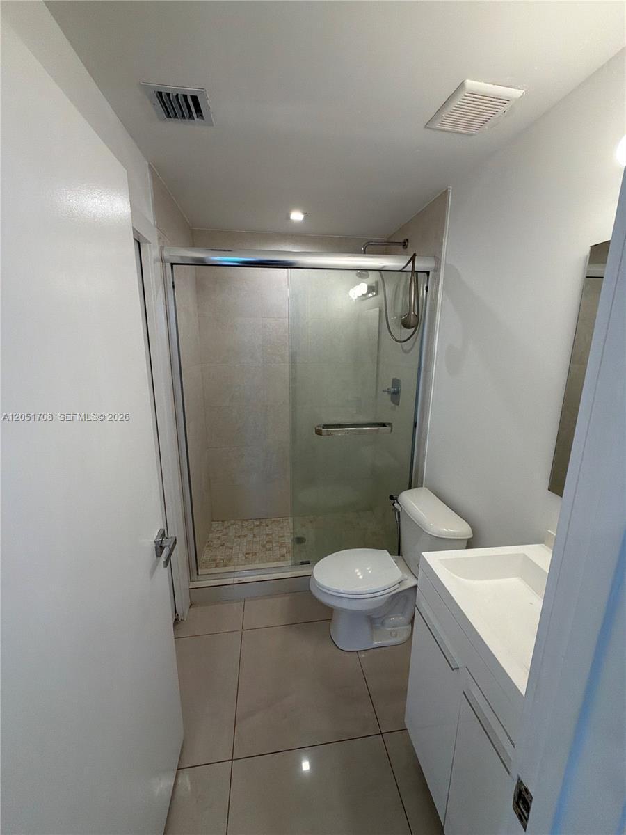 829 SW 18th Ave # 211, Miami FL 33135 photo 5