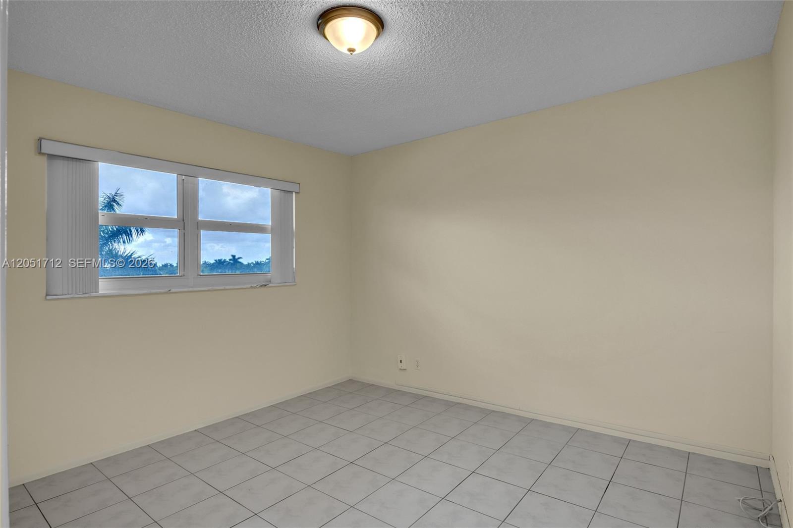 1000 NE 14th Ave # 503, Hallandale Beach FL 33009 photo 4