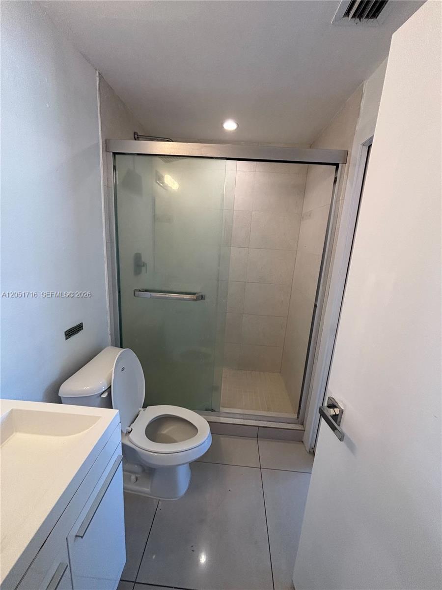 821 SW 18th Ave # 206, Miami FL 33135 photo 4