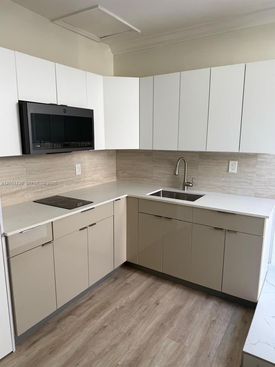 8600 NW 21st St # 1, Sunrise FL 33322 photo 2