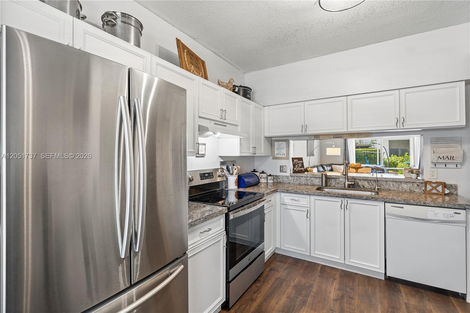 9928 NW 57th Manor, Coral Springs FL 33076 photo 3