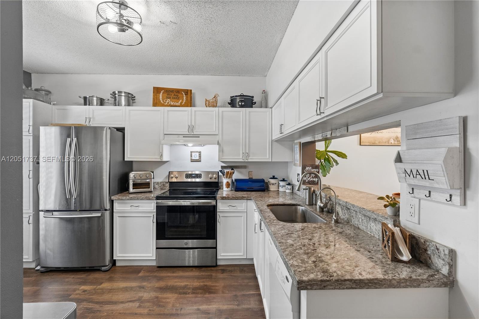 9928 NW 57th Manor, Coral Springs FL 33076 photo 4