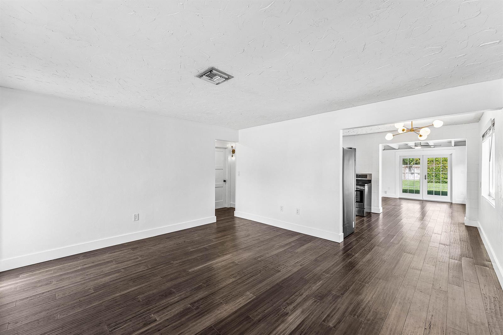 2105 N Federal Highway, FL 33460 photo 5