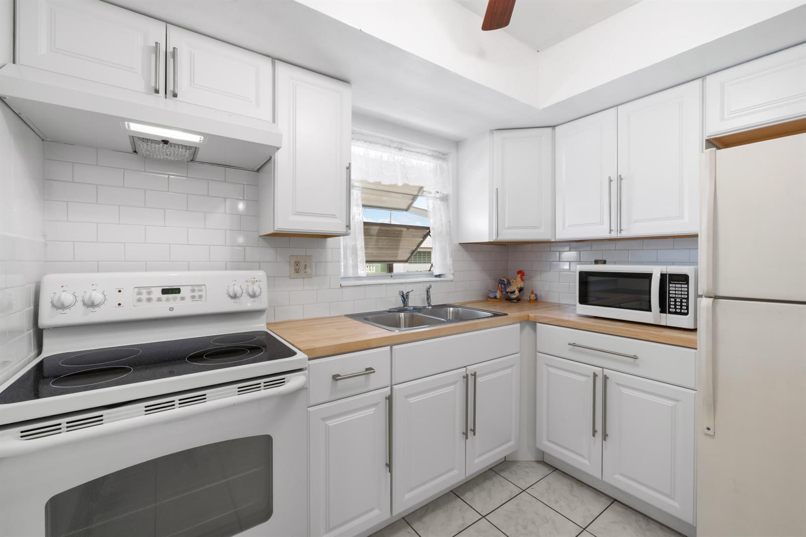 2915 Crosley Drive W # G, West Palm Beach FL 33415 photo 3