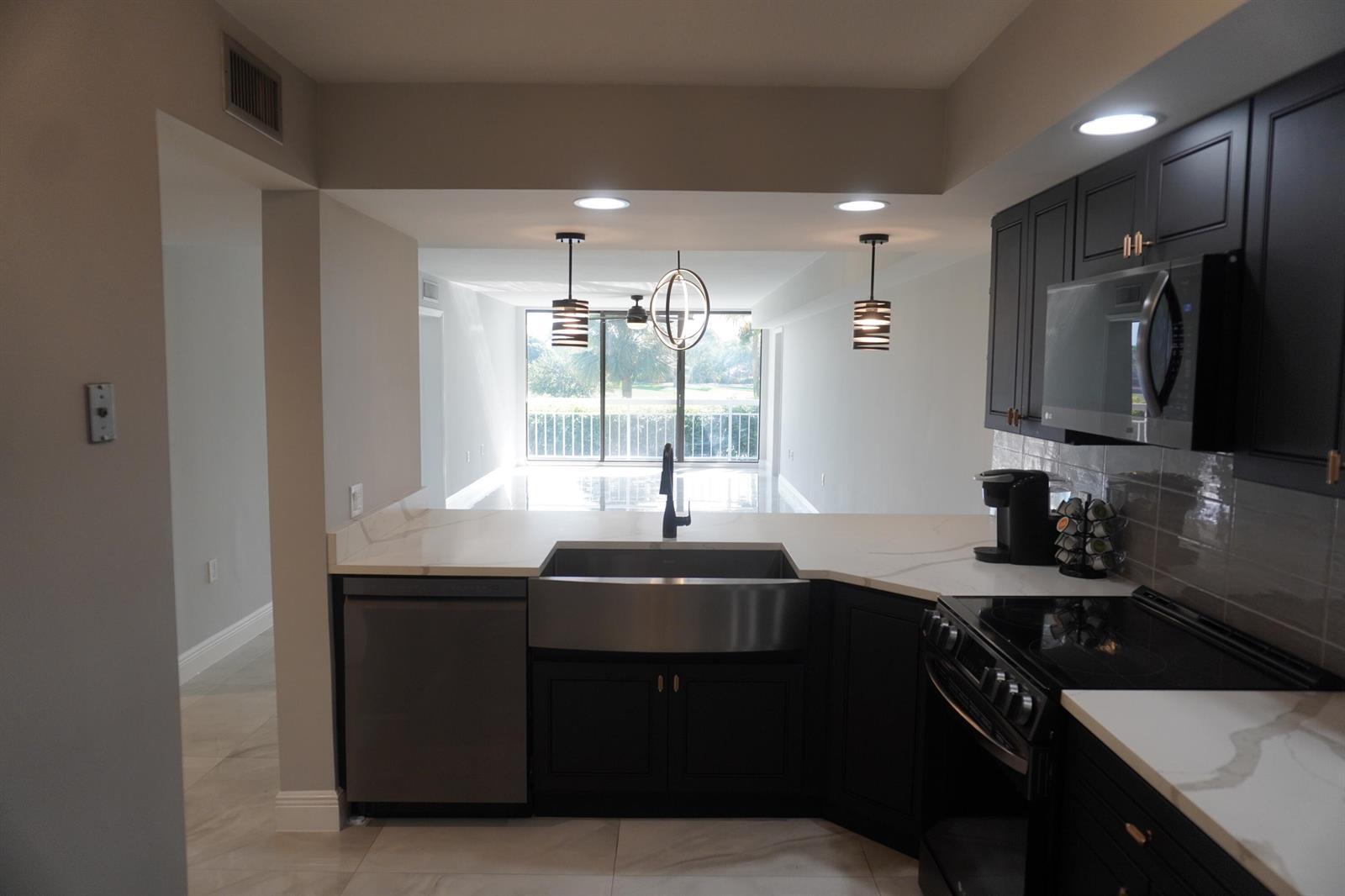 2811 Village Boulevard # 201, West Palm Beach FL 33409 photo 4