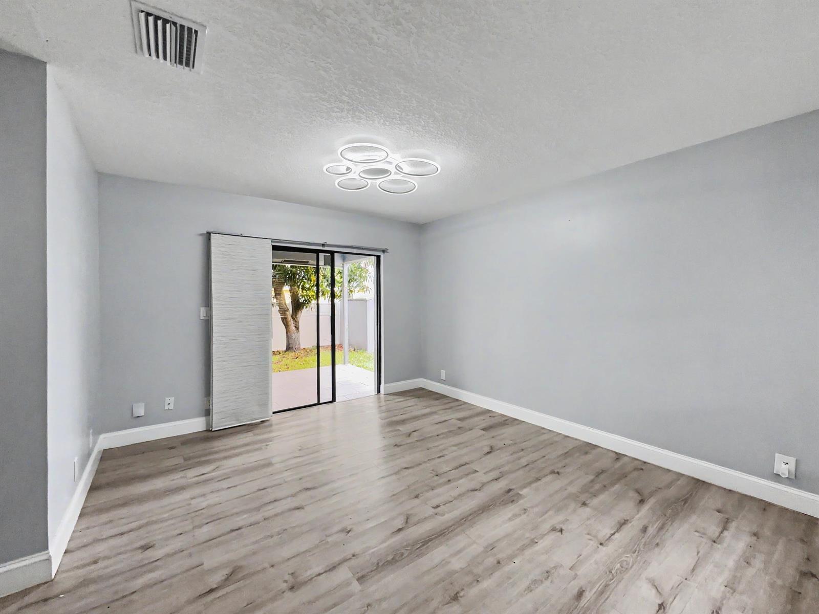378 NW 2nd Way, Deerfield Beach FL 33441