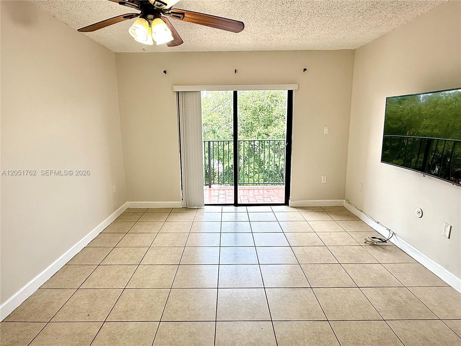 5765 W 25th Ct # 402, Hialeah FL 33016 photo 2