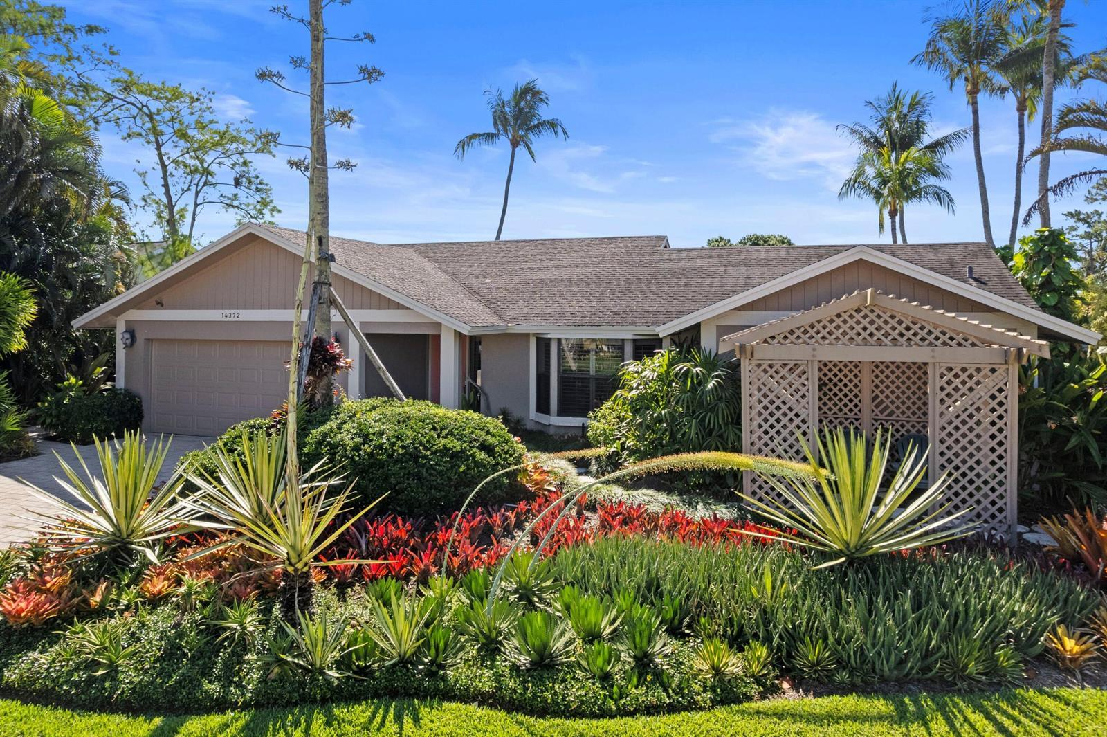 14372 Horseshoe Trace, Wellington FL 33414