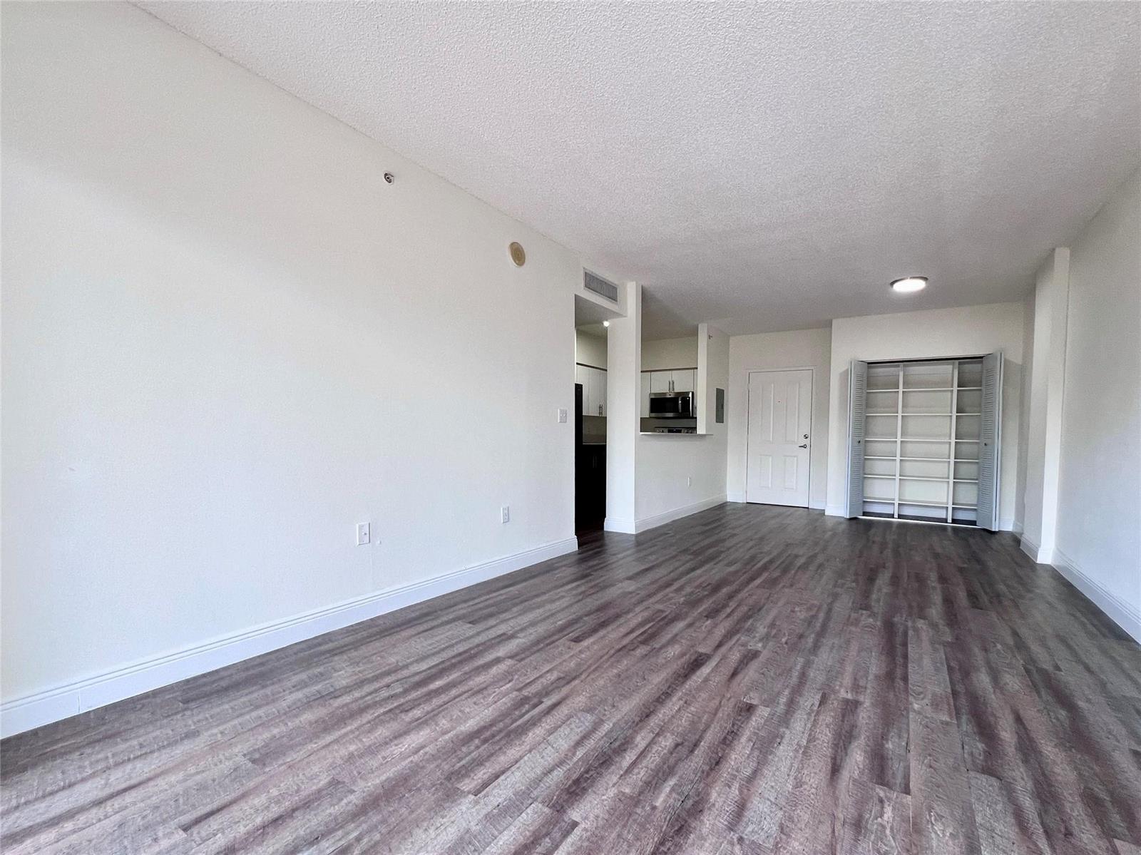 7707 NW 7 Street # 802, Miami FL 33126 photo 2