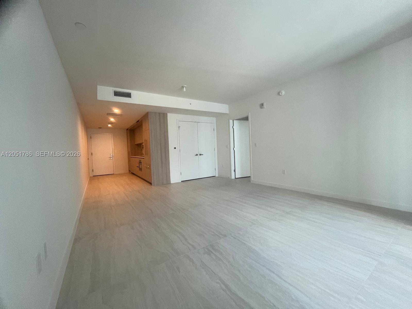 77 SE 5th St # 2314, Miami FL 33131 photo 4