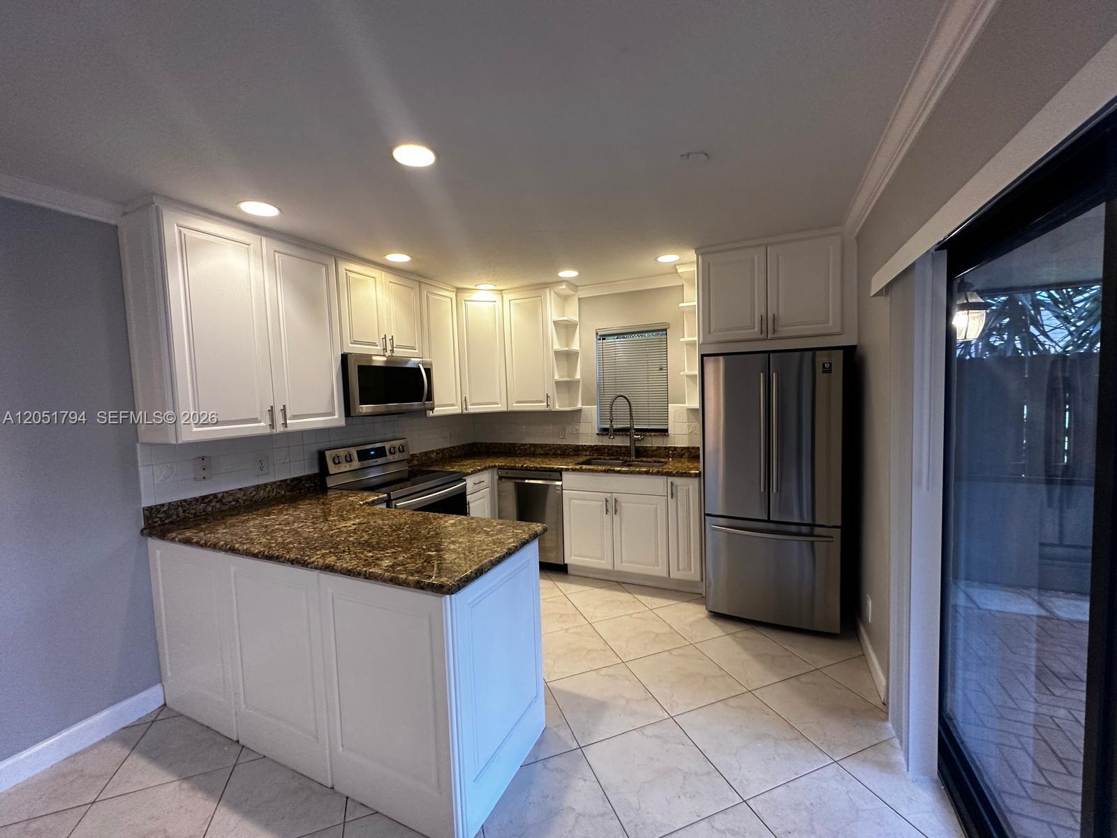 7671 W Courtyard Run W, Boca Raton FL 33433 photo 2