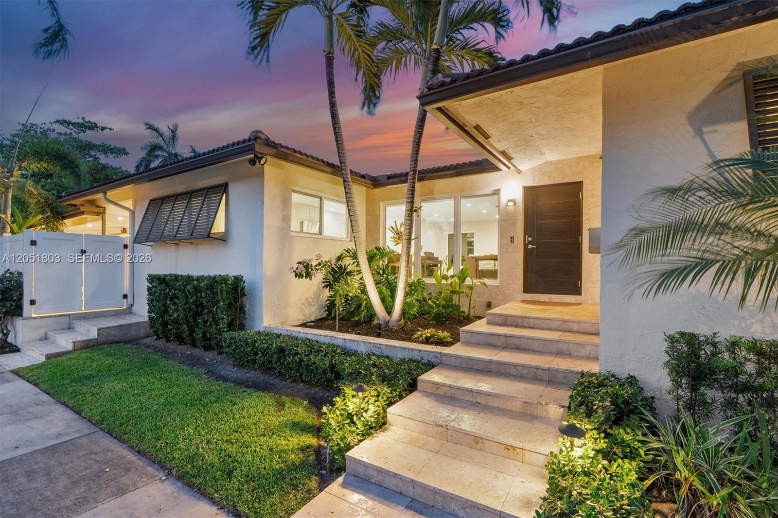 1255 Taylor St, Hollywood FL 33019 photo 2