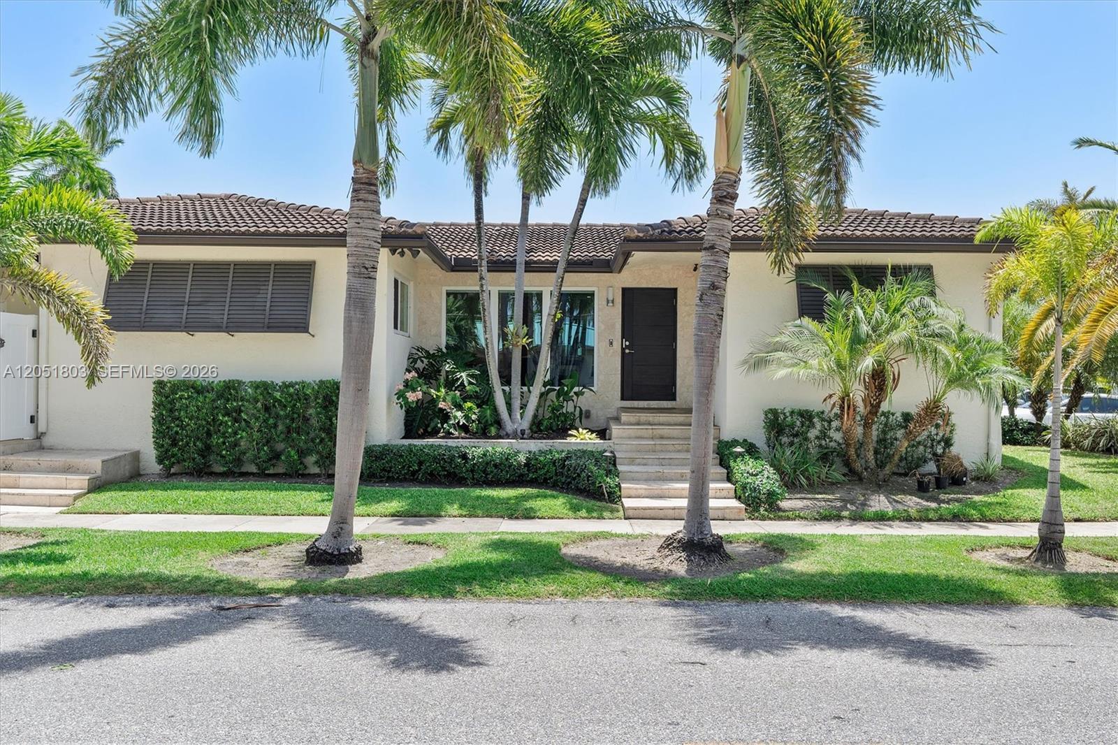 1255 Taylor St, Hollywood FL 33019 photo 3