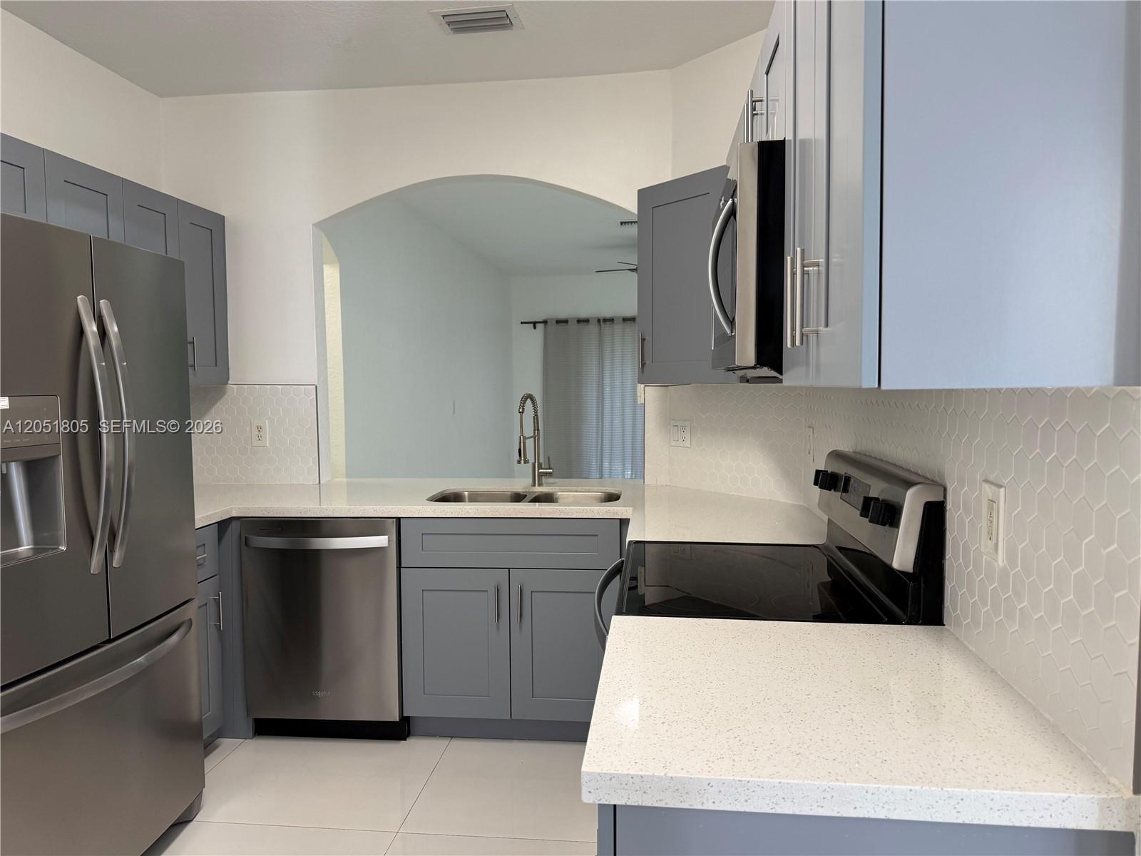 5670 NW 116th Ave # 104, Doral FL 33178 photo 2