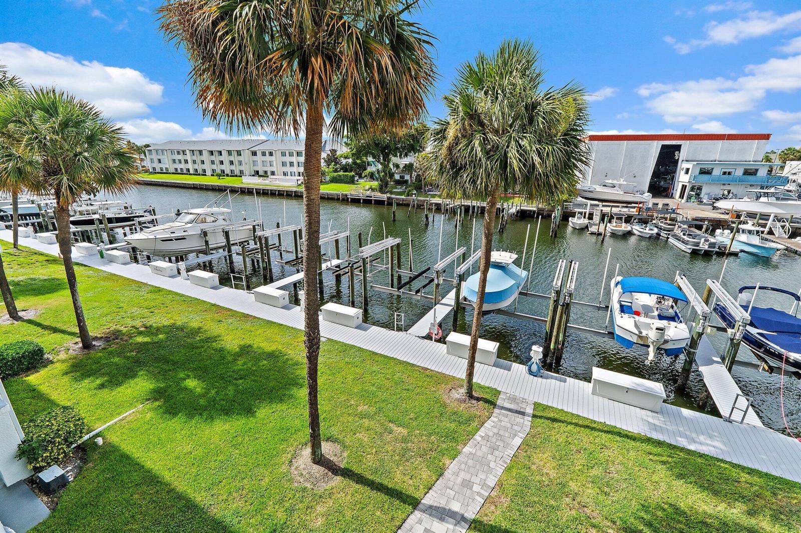 108 Paradise Harbour Boulevard # 314, North Palm Beach FL 33408