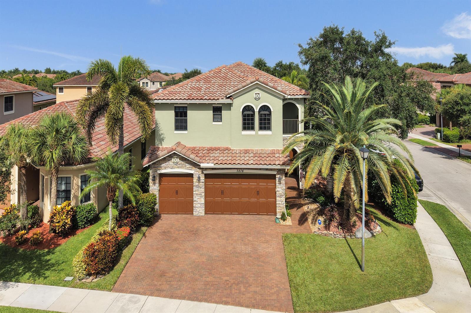7276 NW 112th Way, Parkland FL 33076 photo 2