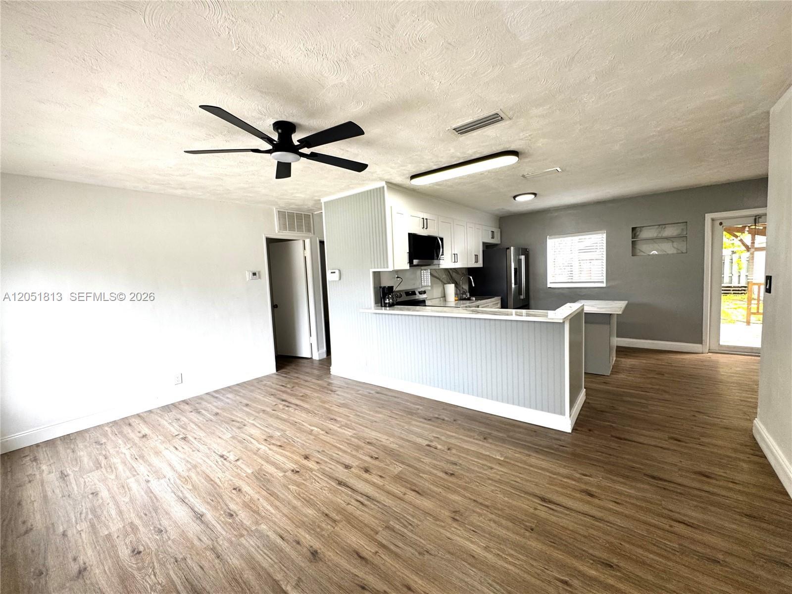 540 NE 61st St, Oakland Park FL 33334 photo 5