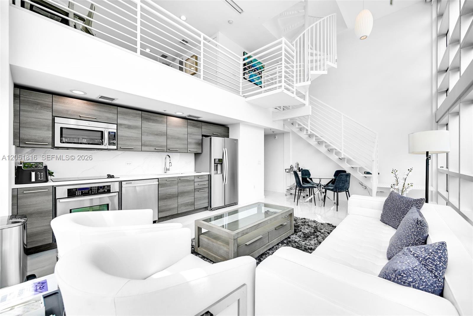 421 Meridian Ave # 15, Miami Beach FL 33139 photo 3