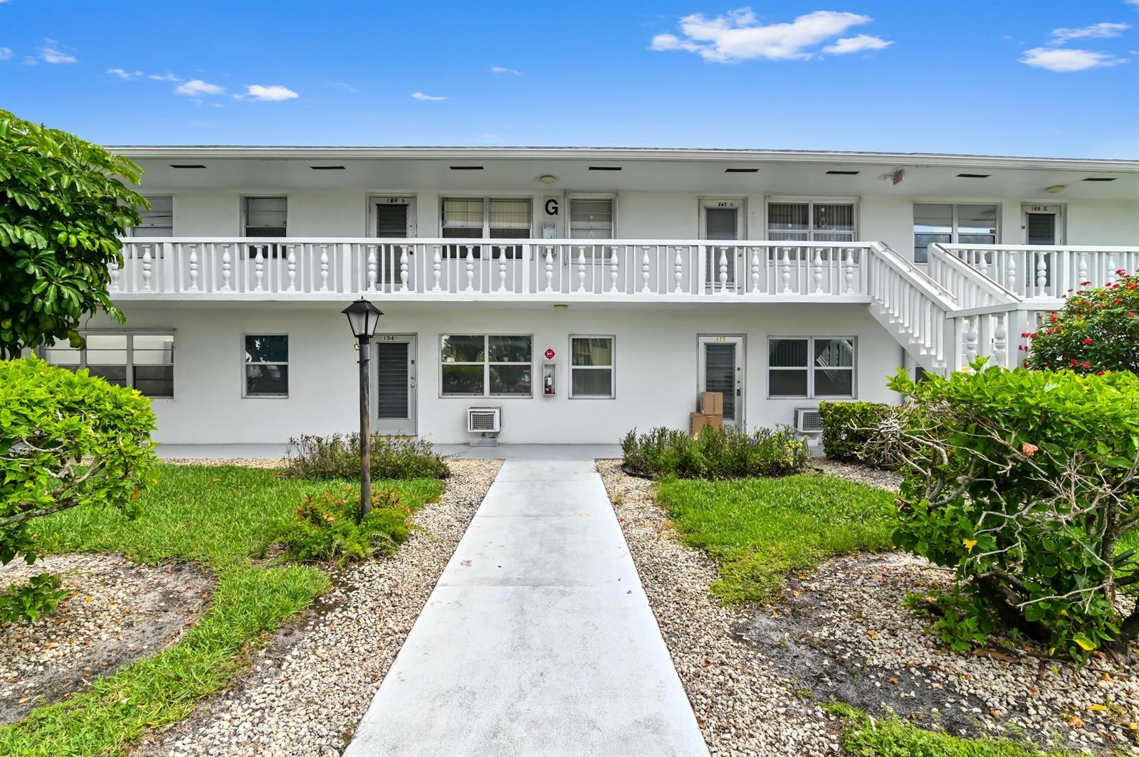 149 Coventry # G, West Palm Beach FL 33417