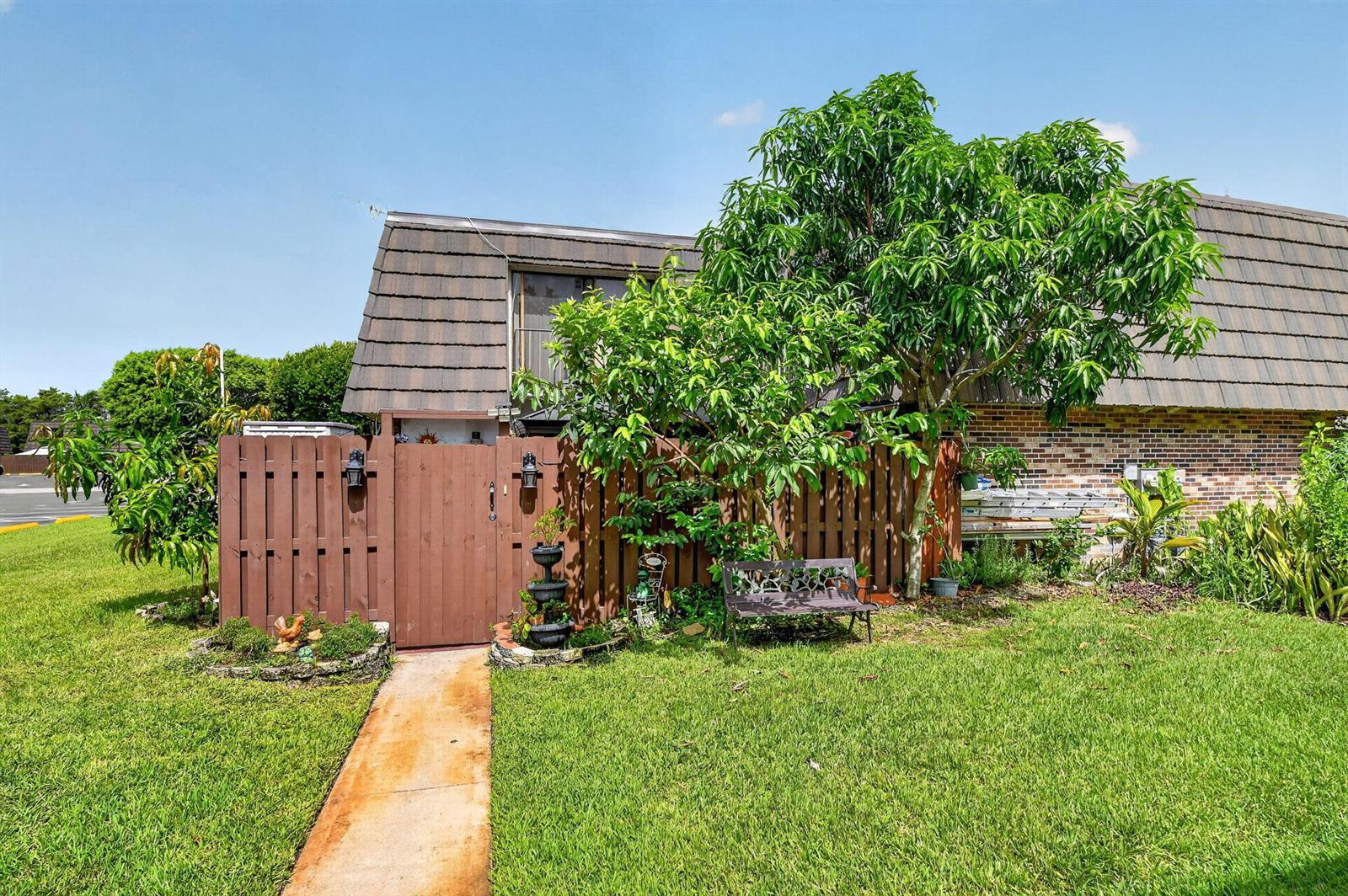 1610 Forest Lakes Circle # B, West Palm Beach FL 33406 photo 3
