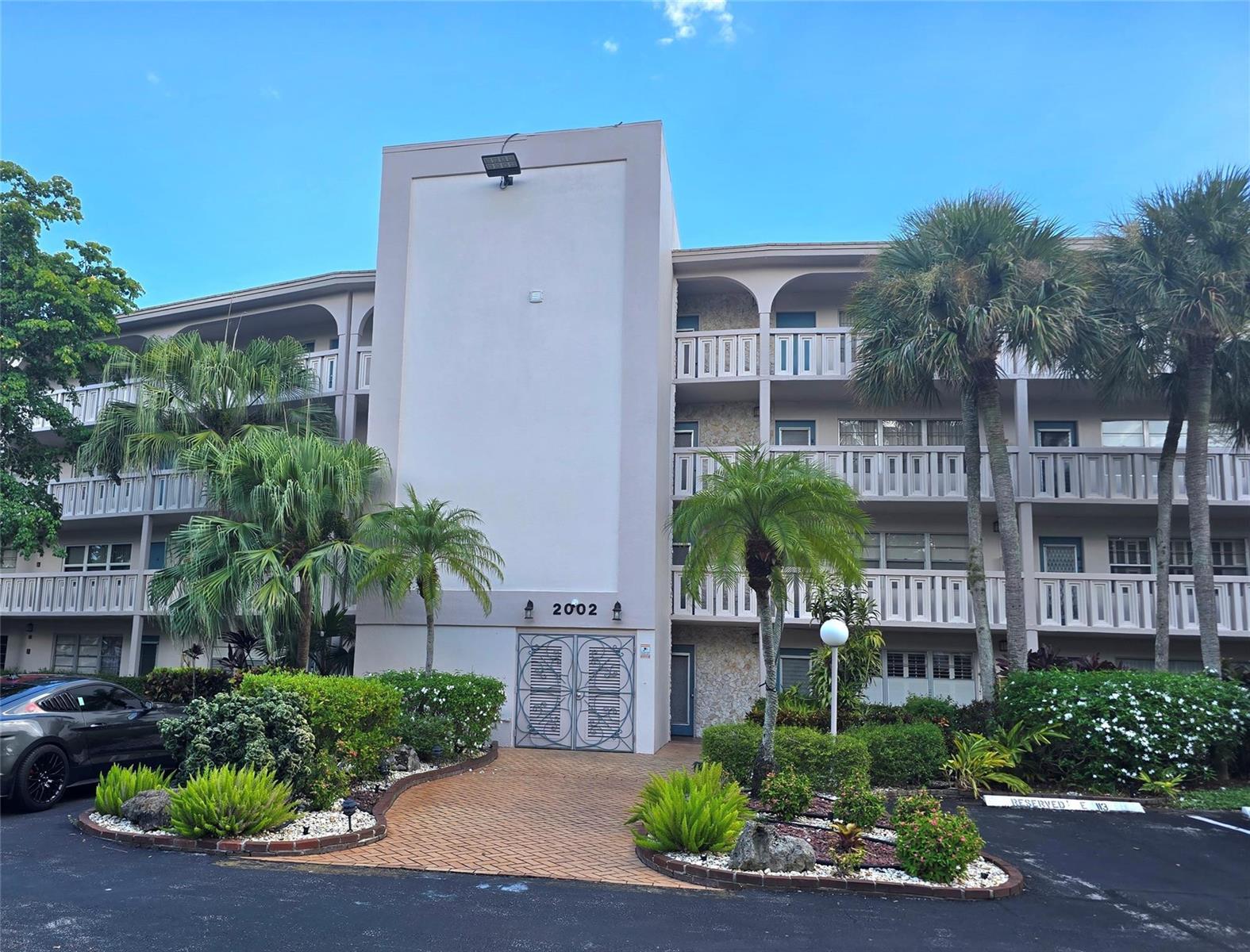 2002 Granada Drive # K3, Coconut Creek FL 33066 photo 2